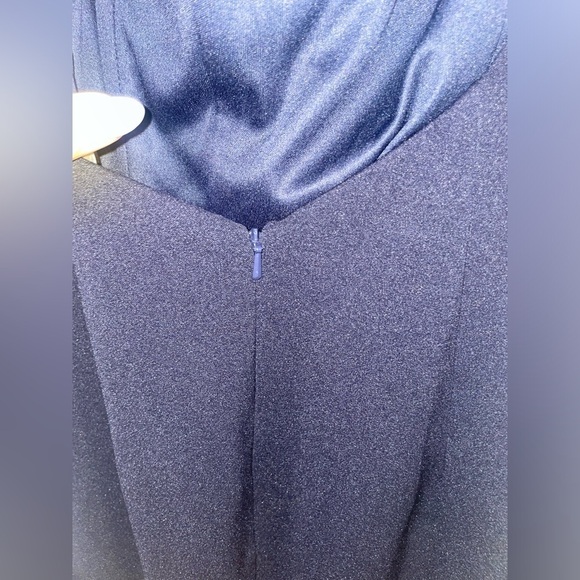 New! Katie May x REVOLVE Avena Gown in Navy 💙 Medium - Picture 9 of 11